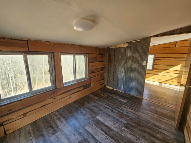 742-5 Rr 2, Ava, MO 65608