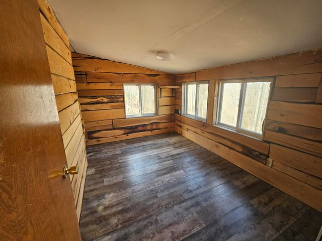 742-5 Rr 2, Ava, MO 65608