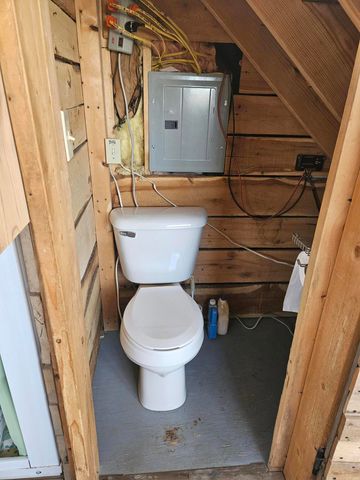 742-5 Rr 2, Ava, MO 65608