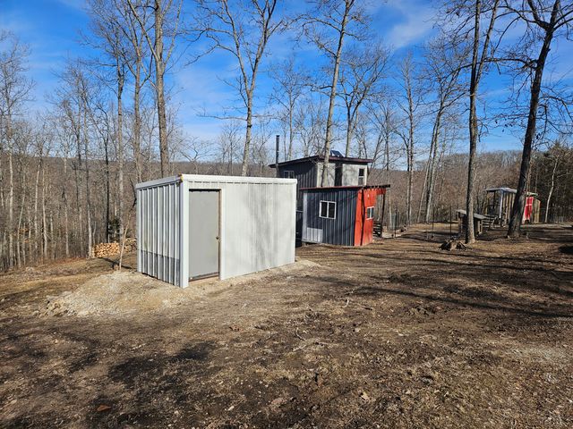 742-5 Rr 2, Ava, MO 65608