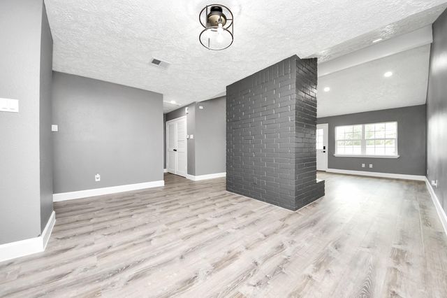 5444 Ridge Wind Lane, Houston, TX 77053