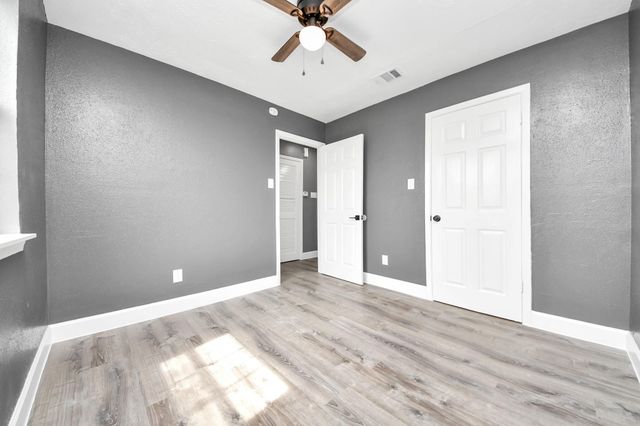5444 Ridge Wind Lane, Houston, TX 77053