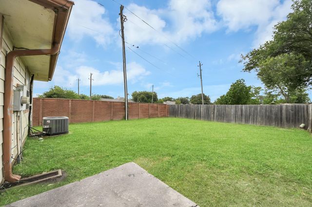 5444 Ridge Wind Lane, Houston, TX 77053