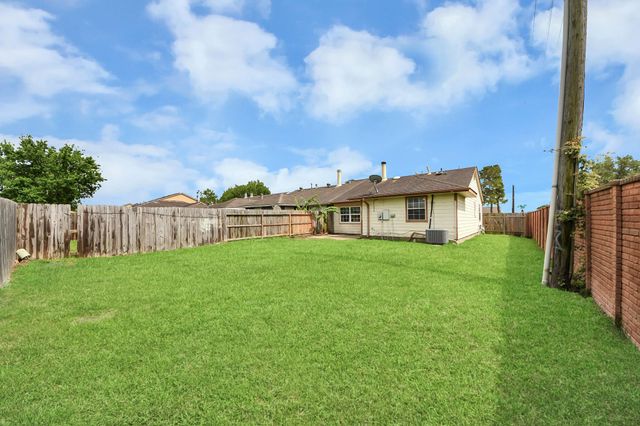 5444 Ridge Wind Lane, Houston, TX 77053