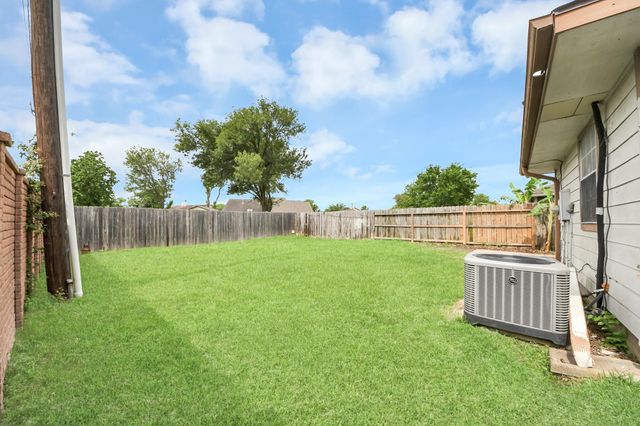 5444 Ridge Wind Lane, Houston, TX 77053