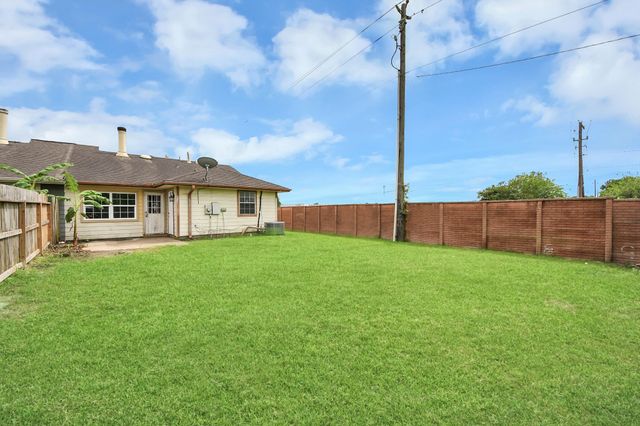 5444 Ridge Wind Lane, Houston, TX 77053