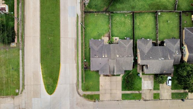 5444 Ridge Wind Lane, Houston, TX 77053