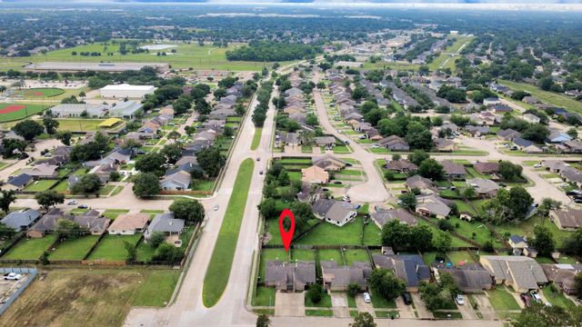 5444 Ridge Wind Lane, Houston, TX 77053