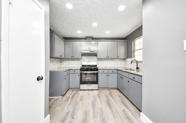 5444 Ridge Wind Lane, Houston, TX 77053