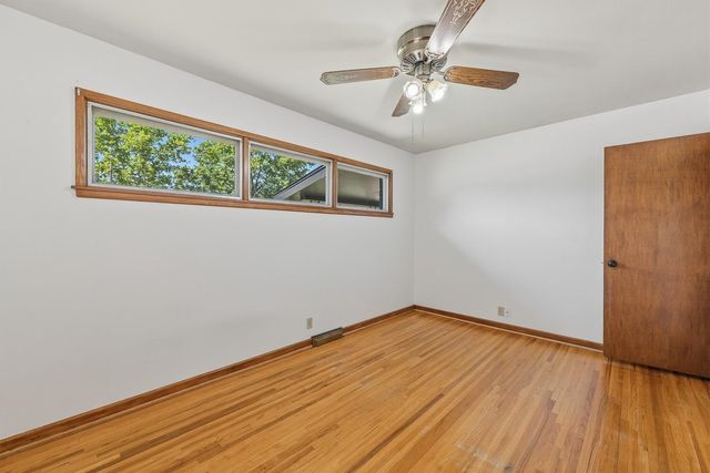 1232 E El Monte St, Wichita, KS 67216