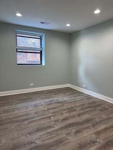 4401 S Michigan Avenue 3S, Chicago, IL 60653