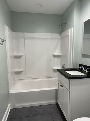 4401 S Michigan Avenue 3S, Chicago, IL 60653