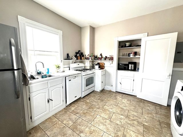 20 Winslow Road 2, Brookline, MA 02446