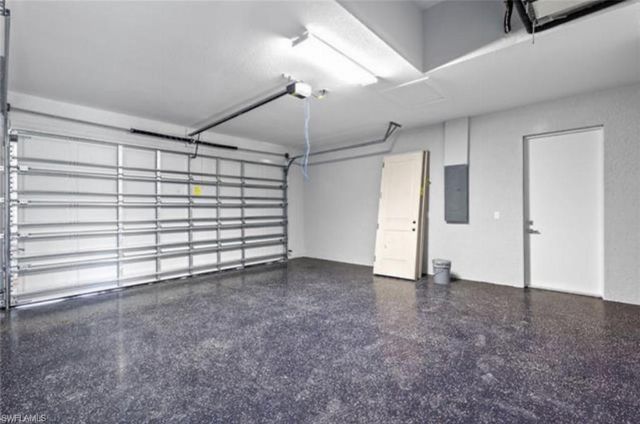 2118 SW 14th PL, Cape Coral, FL 33991