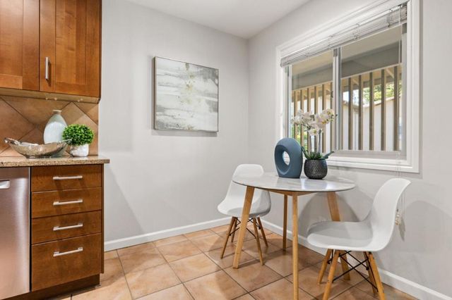 2315 Eastridge Avenue 724, Menlo Park, CA 94025