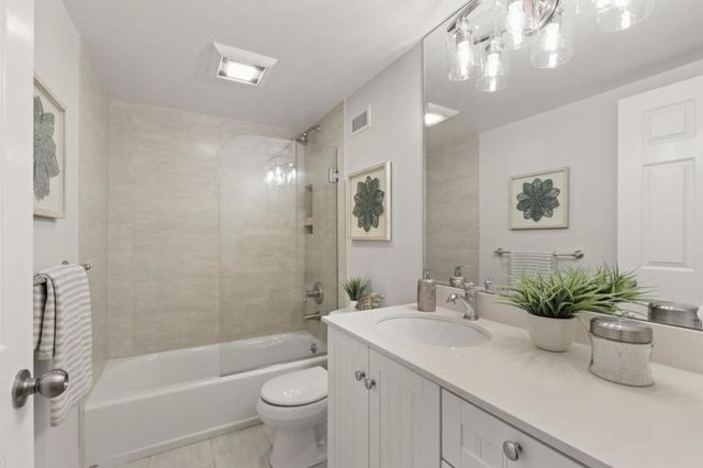 2315 Eastridge Avenue 724, Menlo Park, CA 94025