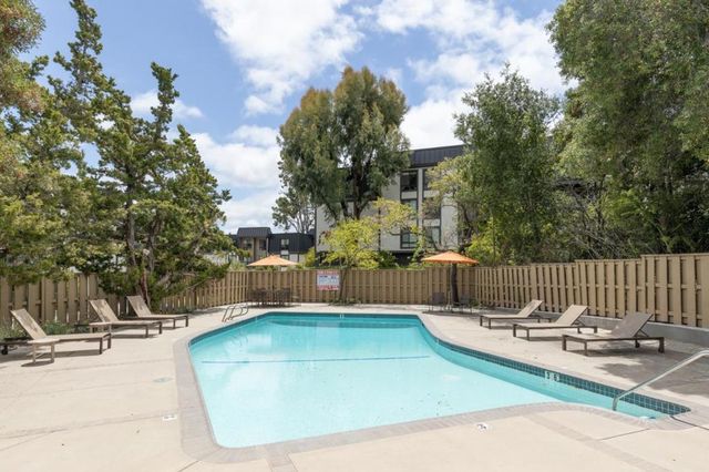 2315 Eastridge Avenue 724, Menlo Park, CA 94025