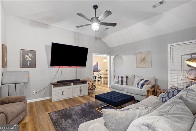 319 Tyson Glen Drive, Warner Robins, GA 31088