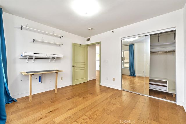 1036 S Serrano 105, Los Angeles, CA 90006