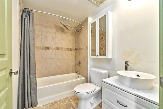 1036 S Serrano 105, Los Angeles, CA 90006