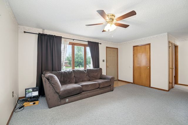 165 Keigher Drive, Manteno, IL 60950