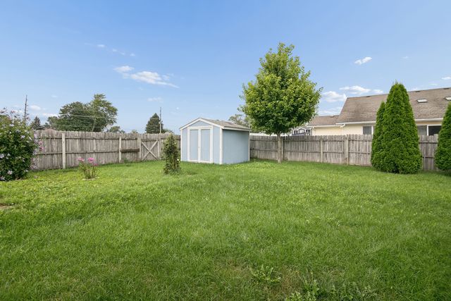 165 Keigher Drive, Manteno, IL 60950