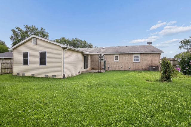 165 Keigher Drive, Manteno, IL 60950