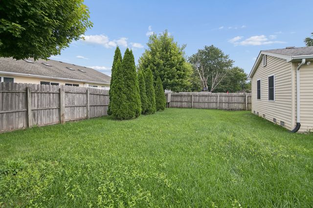 165 Keigher Drive, Manteno, IL 60950