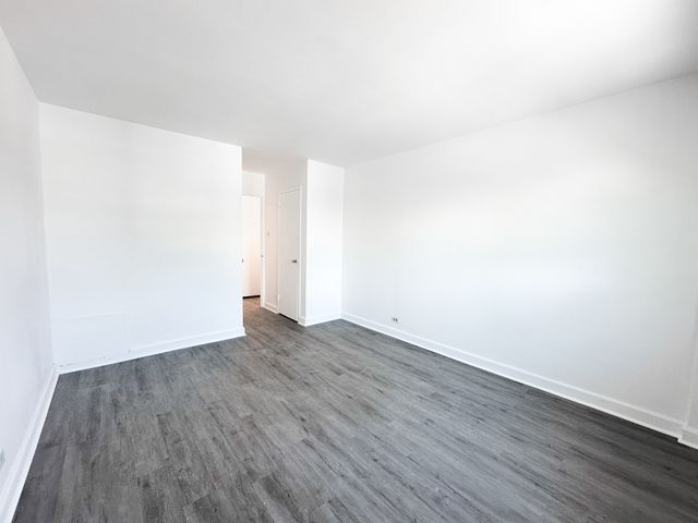 2606 W Balmoral Avenue 311, Chicago, IL 60625