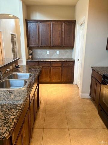 3306 Plantation Grove Boulevard, Mission, TX 78572