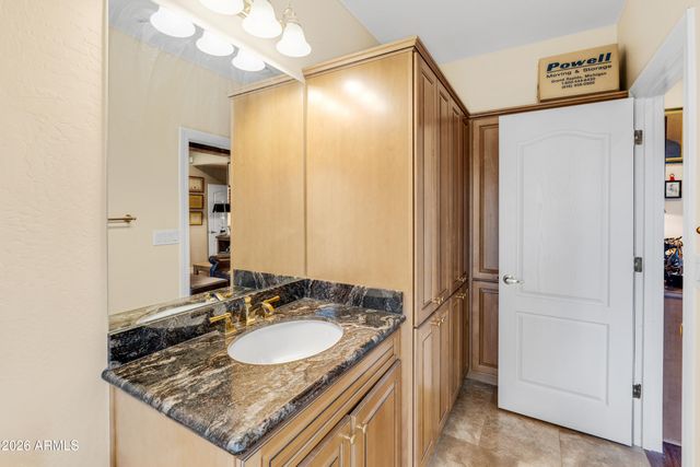 11233 E DEL TIMBRE Drive, Scottsdale, AZ 85259