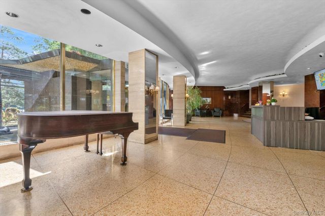 61-20 Grand Central Parkway A208, Forest Hills, NY 11375
