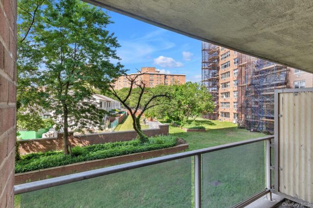 61-20 Grand Central Parkway A208, Forest Hills, NY 11375