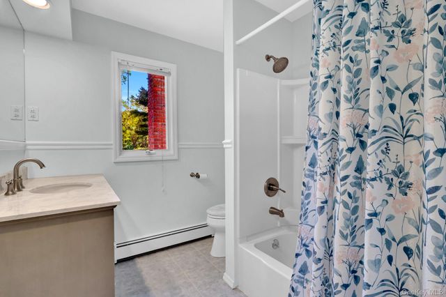 31 Penelope Drive, East Setauket, NY 11733