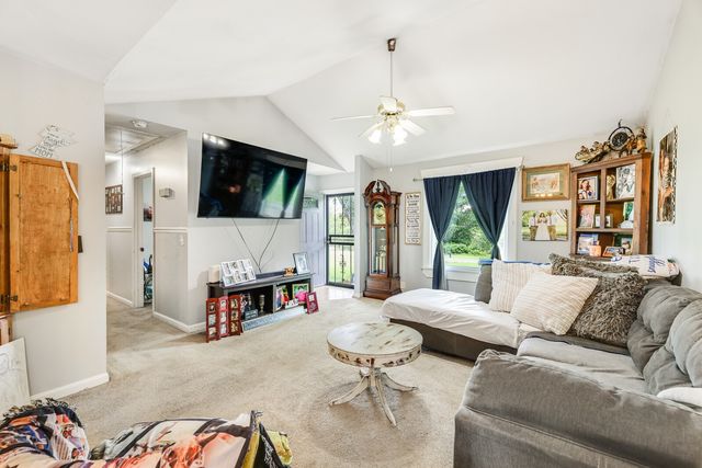 402 Wilkinson Ln, White House, TN 37188