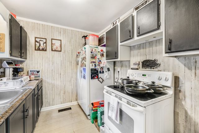 402 Wilkinson Ln, White House, TN 37188