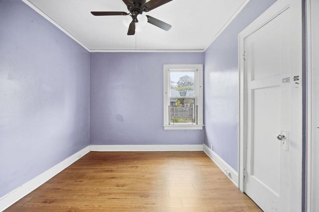 4044 N 40th STREET, Milwaukee, WI 53216