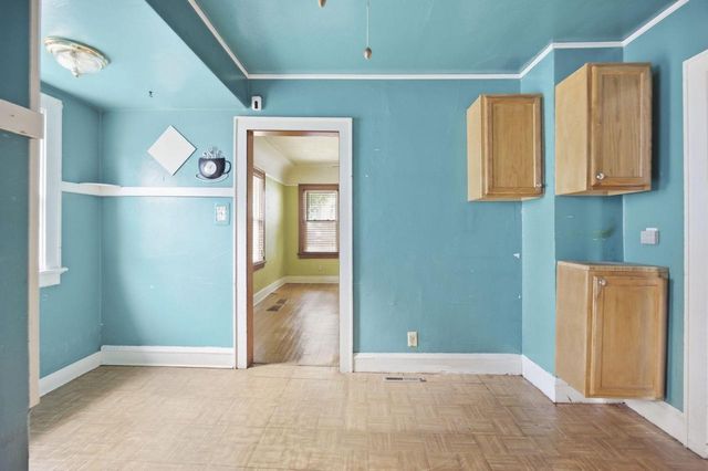 4044 N 40th STREET, Milwaukee, WI 53216