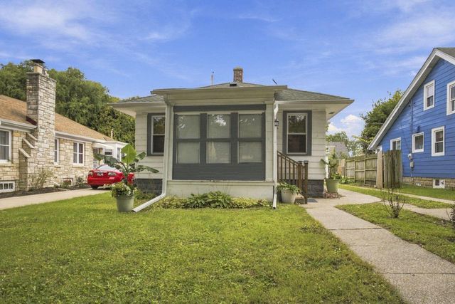 4044 N 40th STREET, Milwaukee, WI 53216