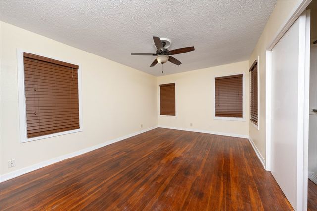 622 Deforrest Dr, Corpus Christi, TX 78404