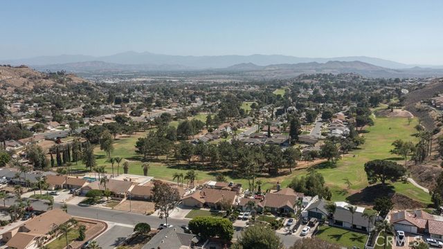 7616 Jayhawk, Jurupa Valley, CA 92509
