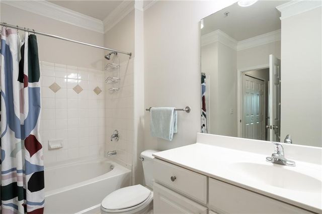 1128 Westchester Ridge NE, Brookhaven, GA 30319