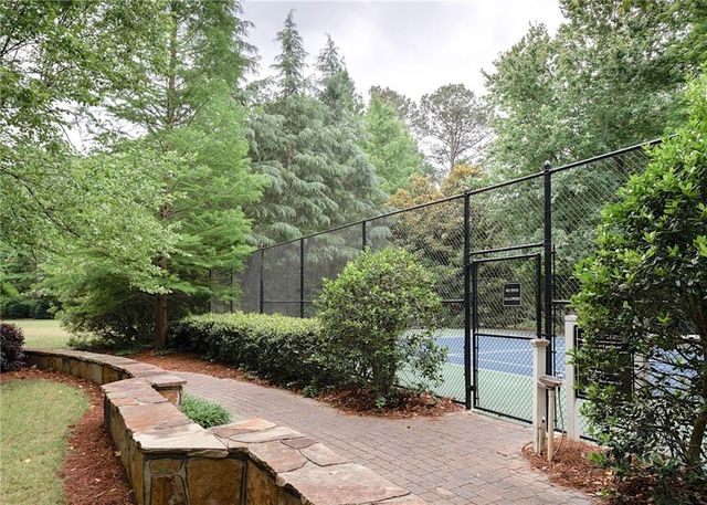 1128 Westchester Ridge NE, Brookhaven, GA 30319