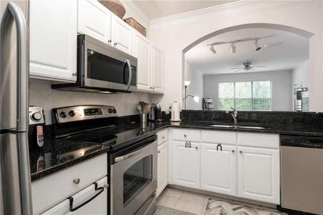 1128 Westchester Ridge NE, Brookhaven, GA 30319