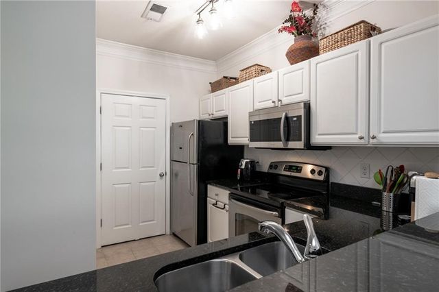 1128 Westchester Ridge NE, Brookhaven, GA 30319