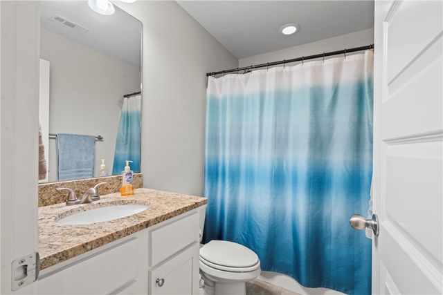 2102 N Carl Street, Siloam Springs, AR 72761