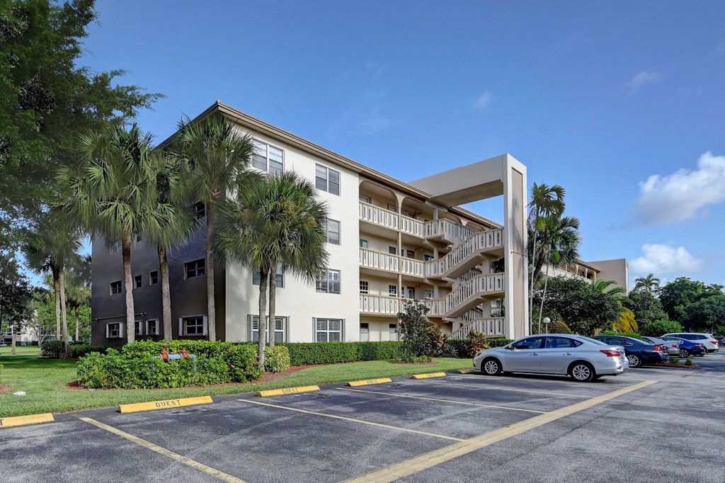 2304 LUCAYA Lane L4, Coconut Creek, FL 33066