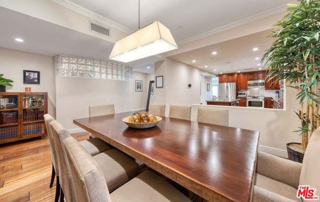 918 S Wooster Street 2, Los Angeles, CA 90035