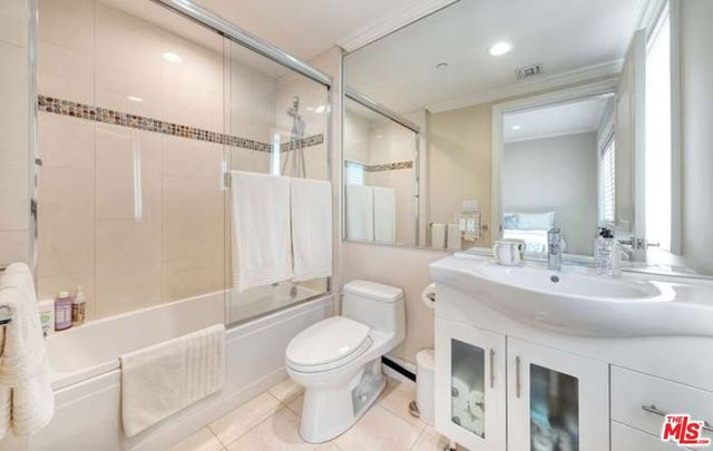 918 S Wooster Street 2, Los Angeles, CA 90035