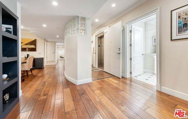 918 S Wooster Street 2, Los Angeles, CA 90035